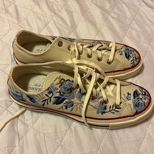 Converse Shoes Flower print Size 10
